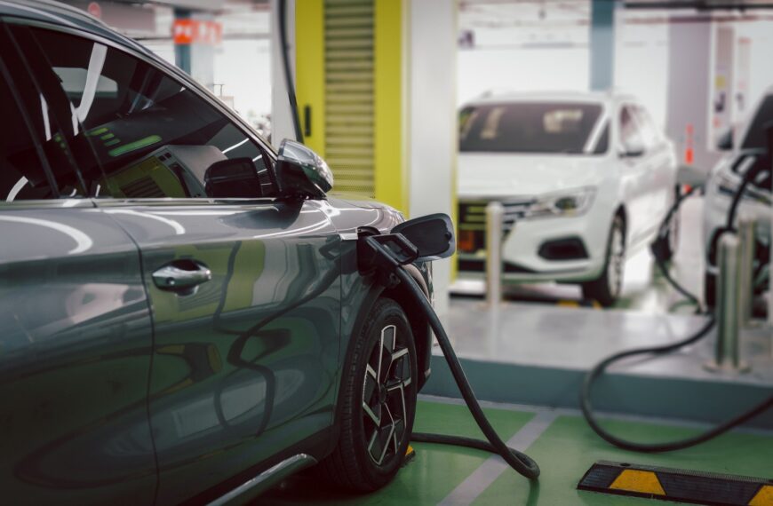 Alternatywne źródła energii dla samochodów: Od LPG do wodoru